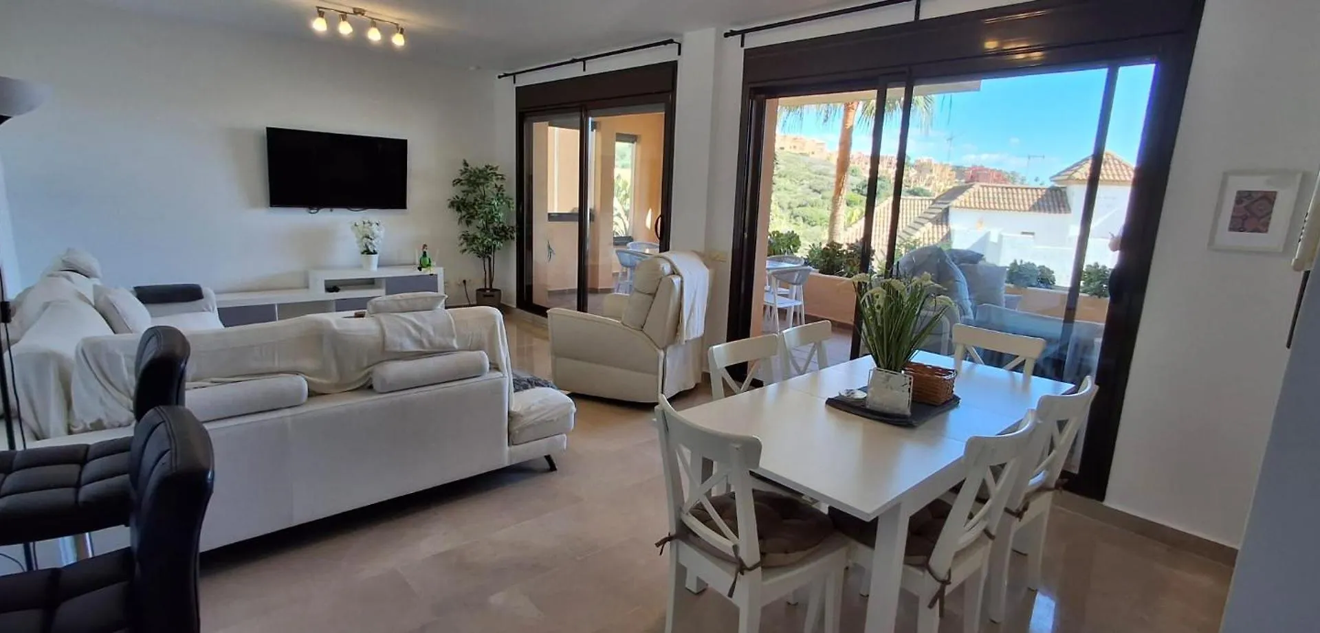 Superb 3 Beds Duquesa Port Apartman Manilva