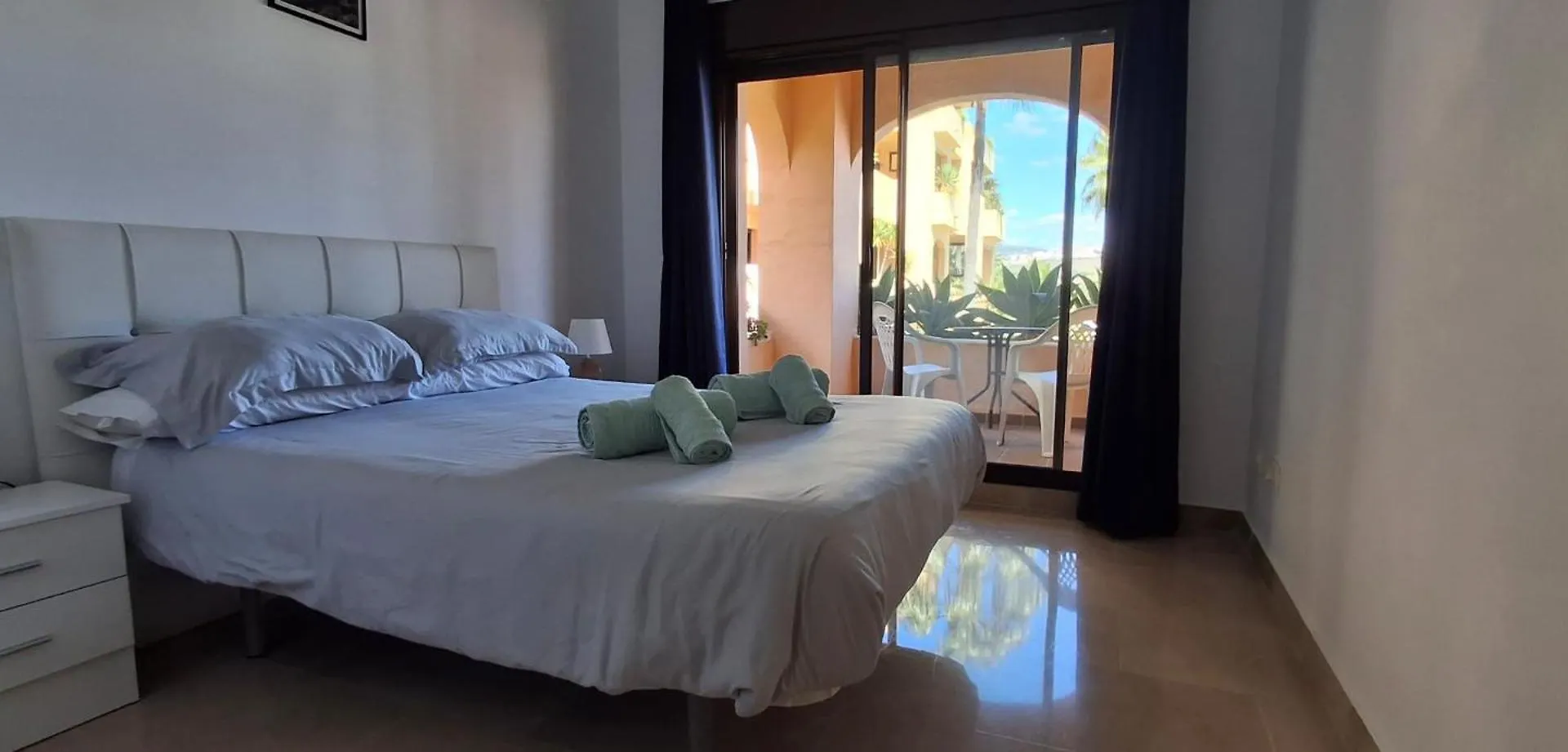 Superb 3 Beds Duquesa Port Apartman Manilva
